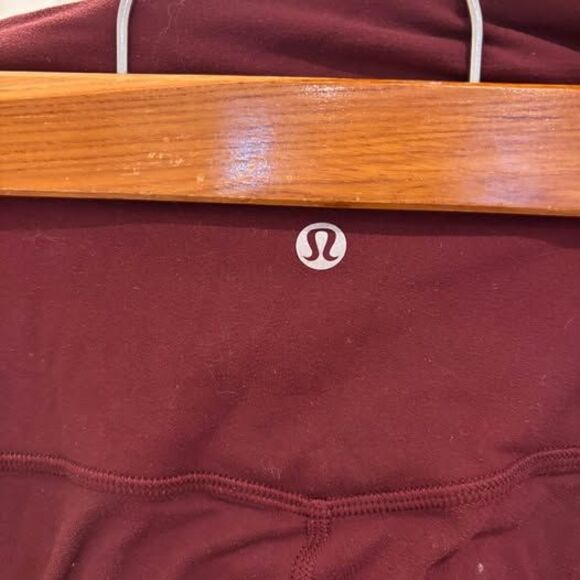 #144 Lululemon  WunderTrains- Size 12 - Picture 3 of 3